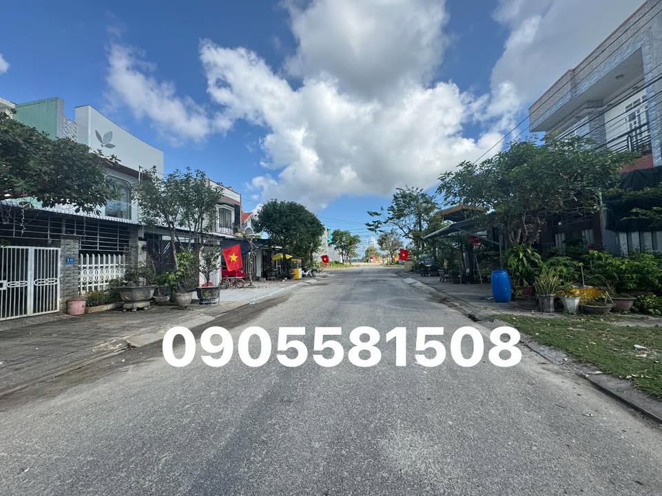 Đất Nền 135m² Quảng Phú - Hướng Đông Mát Mẻ - Sổ Sẵn Sàng Bán Gấp