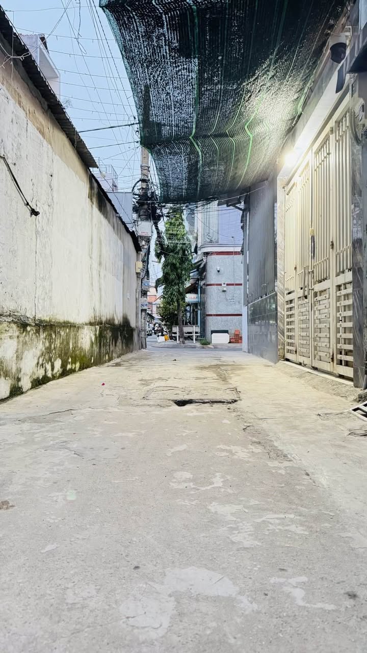 Nhà Đỗ Thừa Luông Tân Phú 62m² - Hẻm ô tô vào tận nhà, giá tốt!