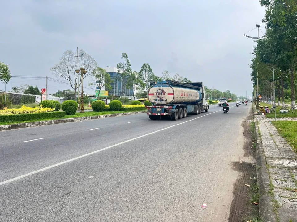 Đất nền Bình Thủy 189m² giá 760 triệu - Sổ hồng chính chủ, ô tô tới đất!