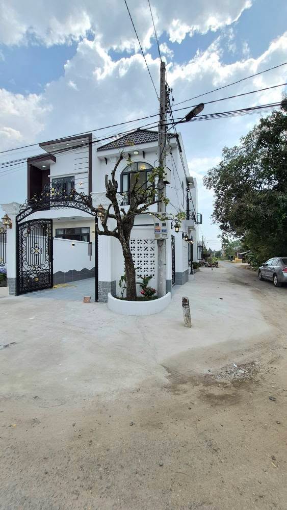 Nhà riêng Tây Ninh 123m² chỉ 2.68 tỷ - Ô tô vào tận nhà!