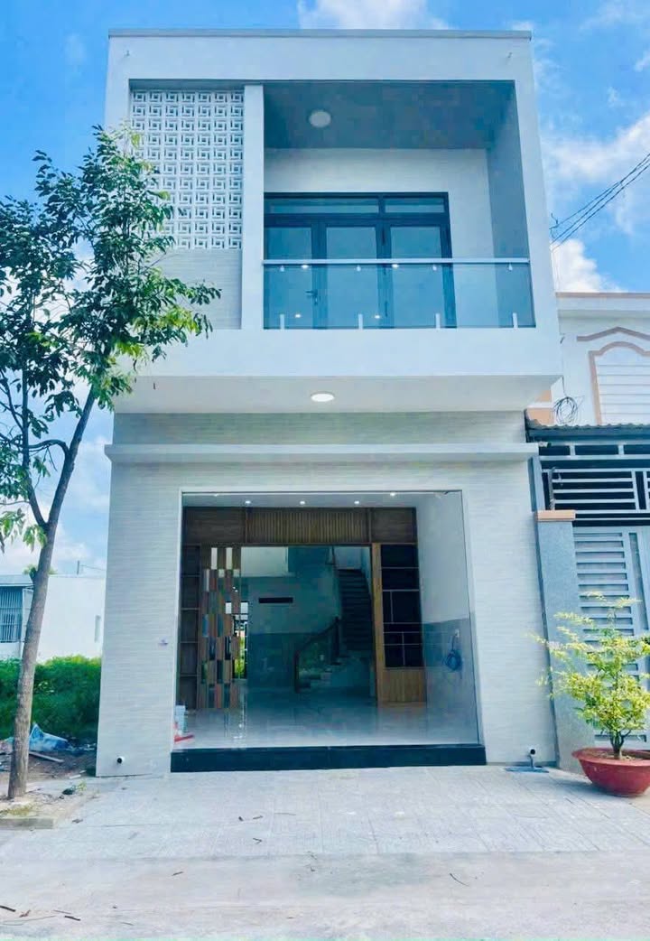 Nhà Riêng Bà Rịa 96m² giá 3.8 tỷ - Vị trí đẹp, sẵn sàng ở ngay!