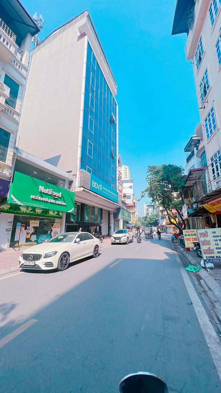 Tòa Nhà Mặt Tiền 12m Kinh Doanh Sầm Uất Vương Thừa Vũ, Thanh Xuân - 200m², 8 Tầng