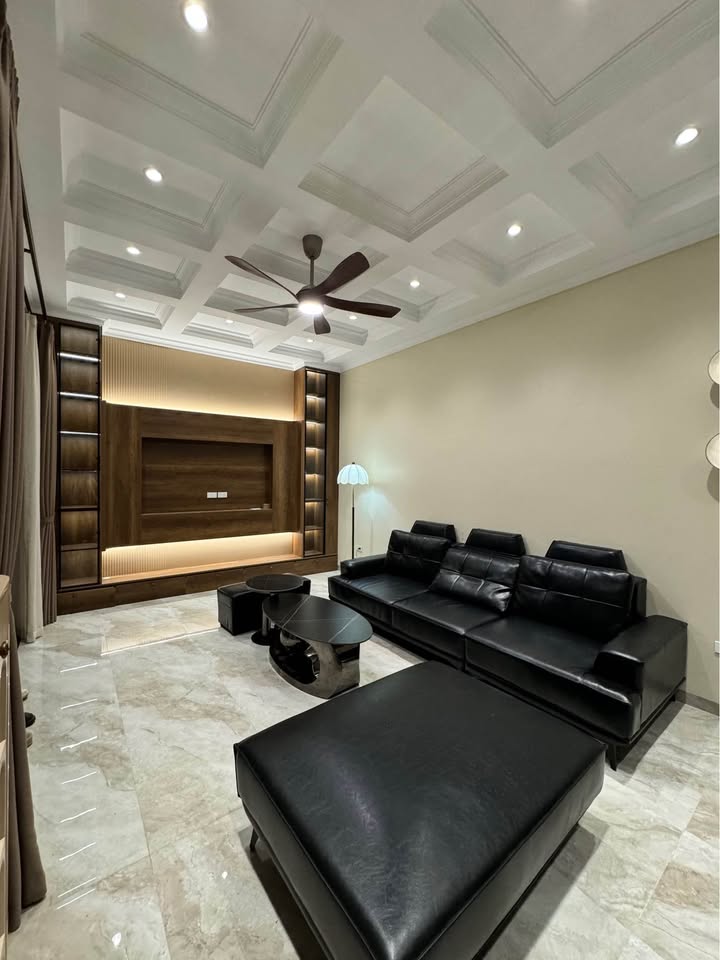 Nhà Phố Lò Đúc Hoàn Kiếm 40m² - Vị Trí Đắc Địa, Kinh Doanh Đỉnh!