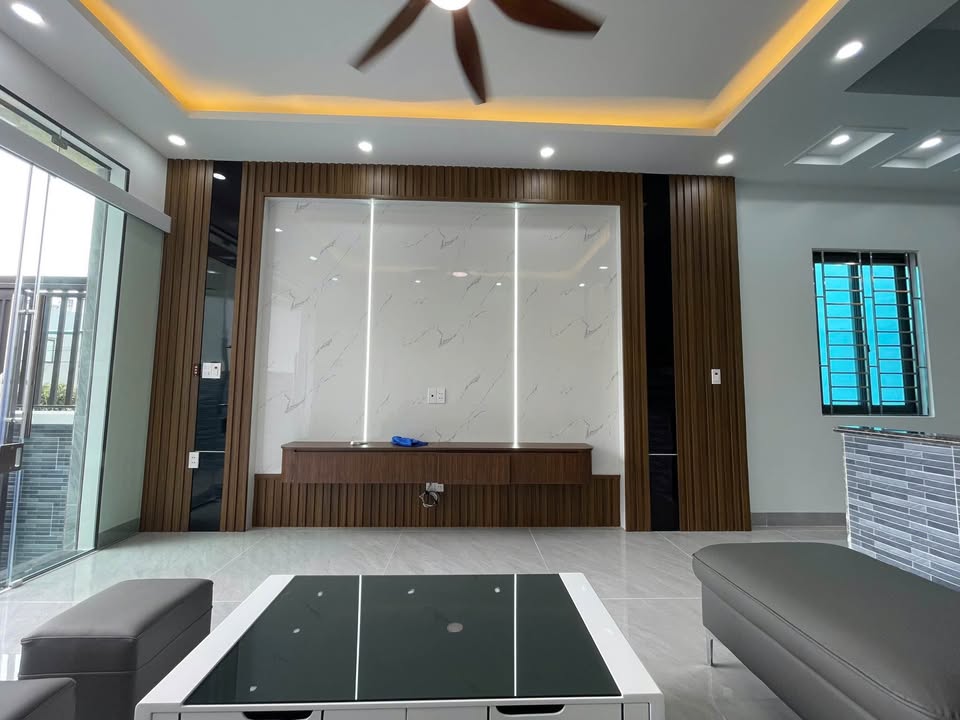 Nhà 3 tầng Hoàng Mai 66.6m² giá 3 tỷ - Sẵn sàng ở ngay!