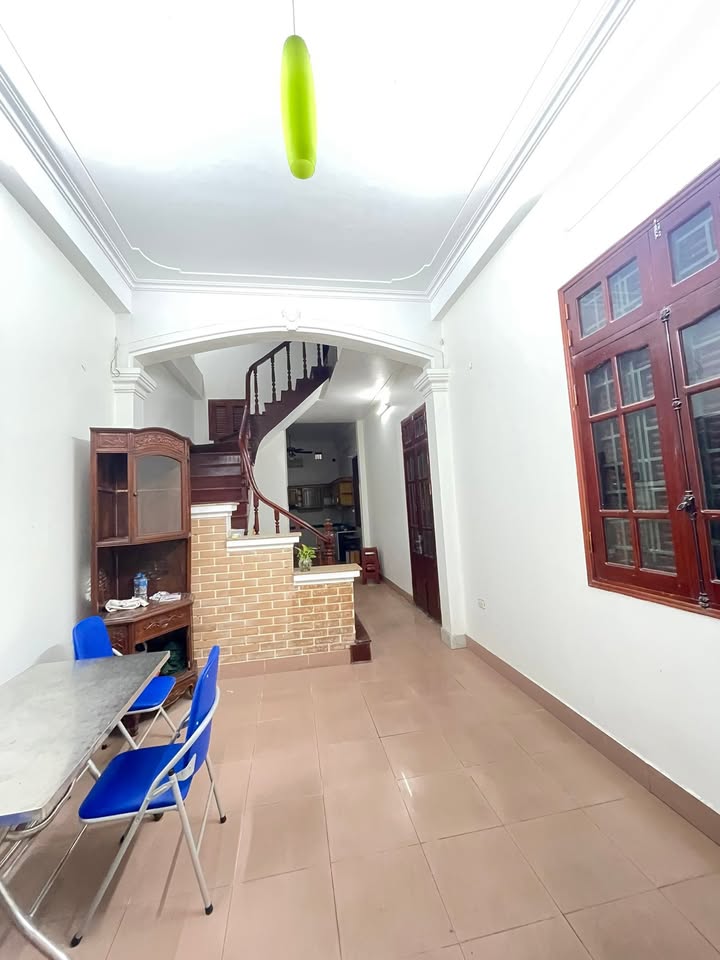 Cho thuê nhà nguyên căn Thái Hà, 55m² x 4 tầng, 3 mặt thoáng - Giá 18 triệu