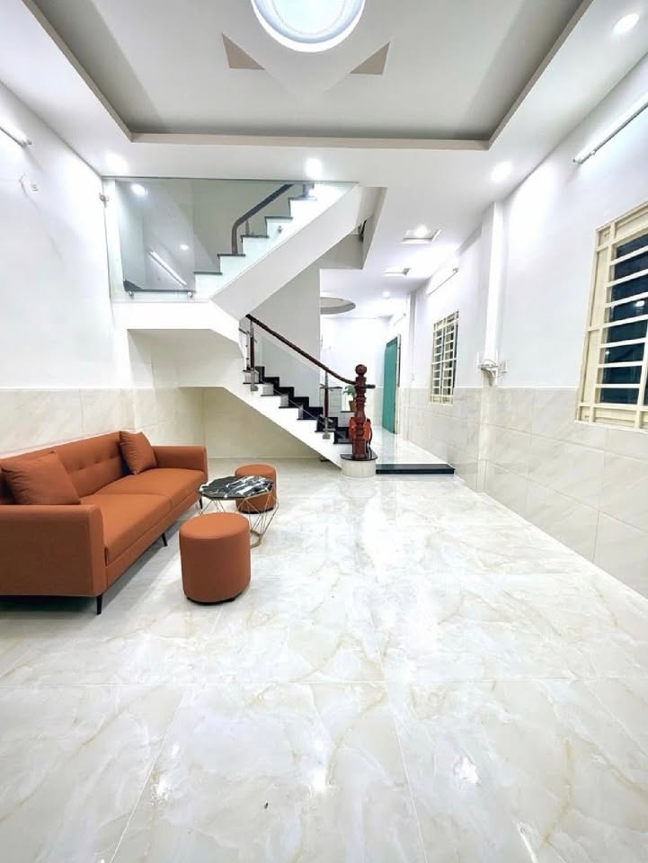 Nhà 2 Tầng 44m² Hẻm Văn Cao, Tân Phú - Giá 5 Tỷ, Sẵn Sàng Ở Ngay