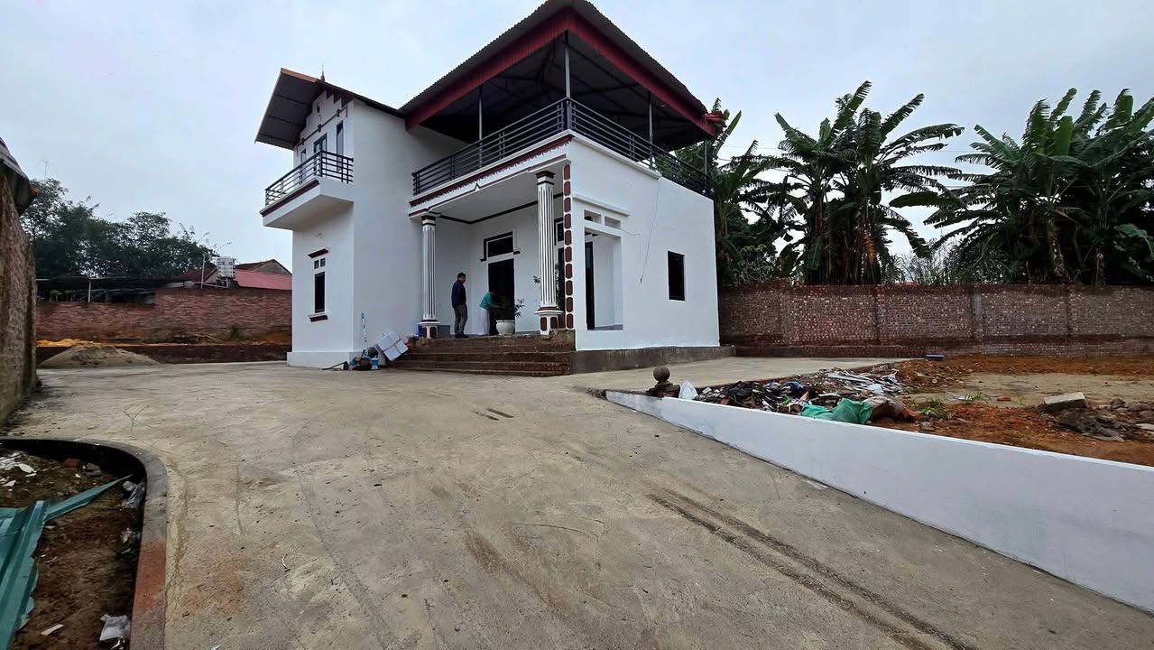 Bán Đất Tặng Nhà Mới Tinh 654m² Đón Tết Tại Lập Thạch, Vĩnh Phúc - Chỉ 1.X Tỷ