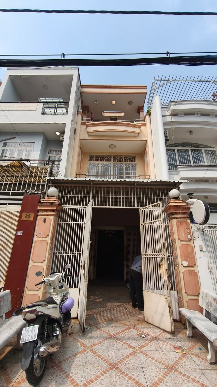 Bán Nhà Khu Tên Lửa 80m² Giá 10.2 Tỷ - Sổ Hồng Chính Chủ