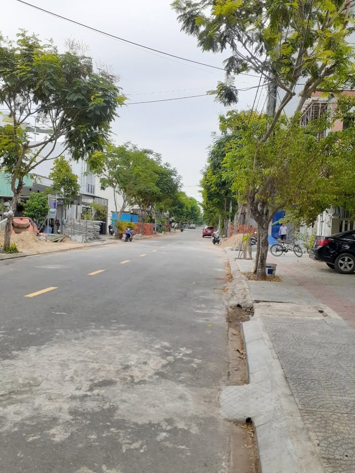 Nhà Cấp 4 Mặt Tiền Huỳnh Văn Nghệ, Đà Nẵng - 125m², 3PN, Giá 8 Triệu/Tháng