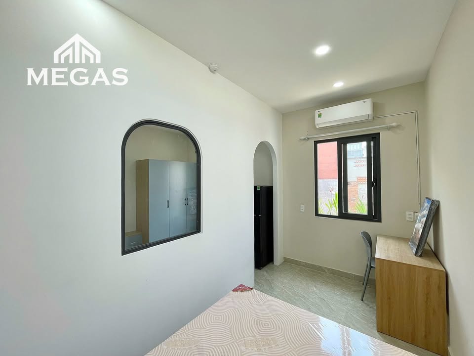 Cho thuê căn hộ Studio ngay Vincom Nguyễn Xí, Bình Thạnh - Đủ nội thất