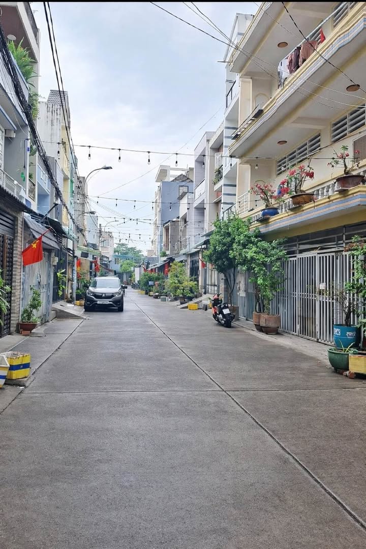 Nhà 4 Tầng Bình Tân 67m² Giá 8 Tỷ - Ô Tô Vào Tận Nhà, Sổ Hồng!