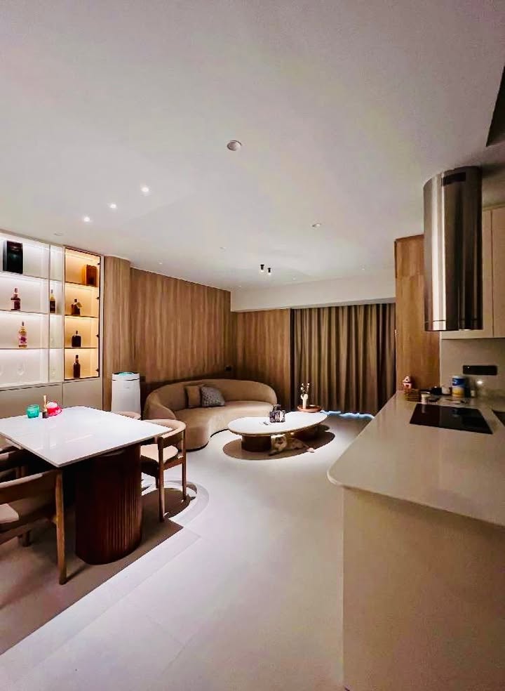 Nhà Phố Cổ Hoàn Kiếm 85m² Full Nội Thất - Sổ Đỏ Chính Chủ 11 Tỷ