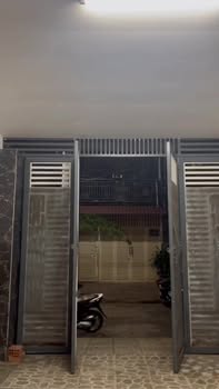 Nhà 80m² 3PN, 2WC Sân Xe Hơi - Dĩ An, Bình Dương - Giá 5 Triệu/Tháng