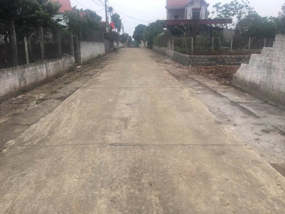 Bán Đất Ba Vì 2000m² - Thổ cư 400m² - Tiềm năng Nghỉ dưỡng, Homestay