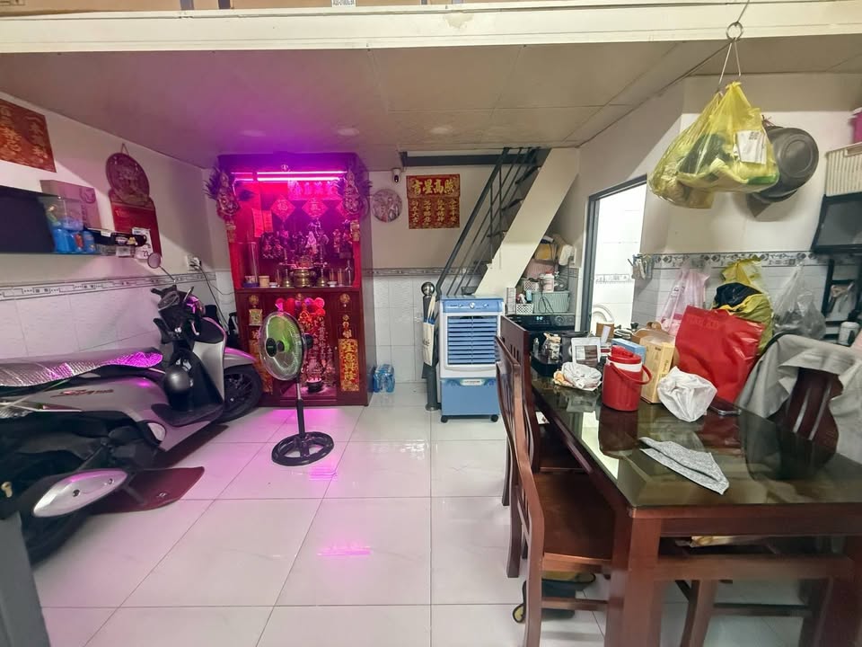 Nhà 2.5 Tỷ Bình Tân - Ngang 4m Hiếm, Sổ Hồng Riêng, Sẵn Sàng Ở Ngay