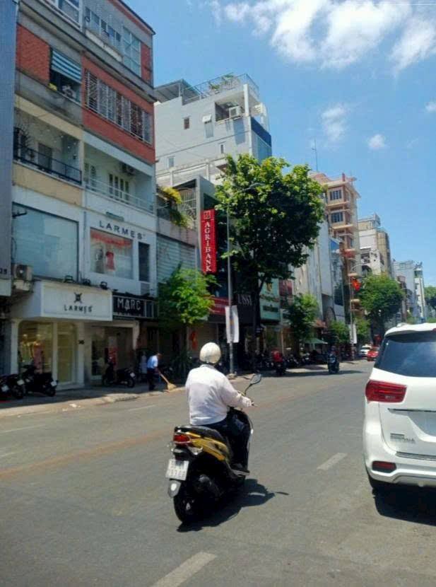 Nhà phố Võ Văn Tần Q3 81m² - Mặt tiền kinh doanh đắc địa!