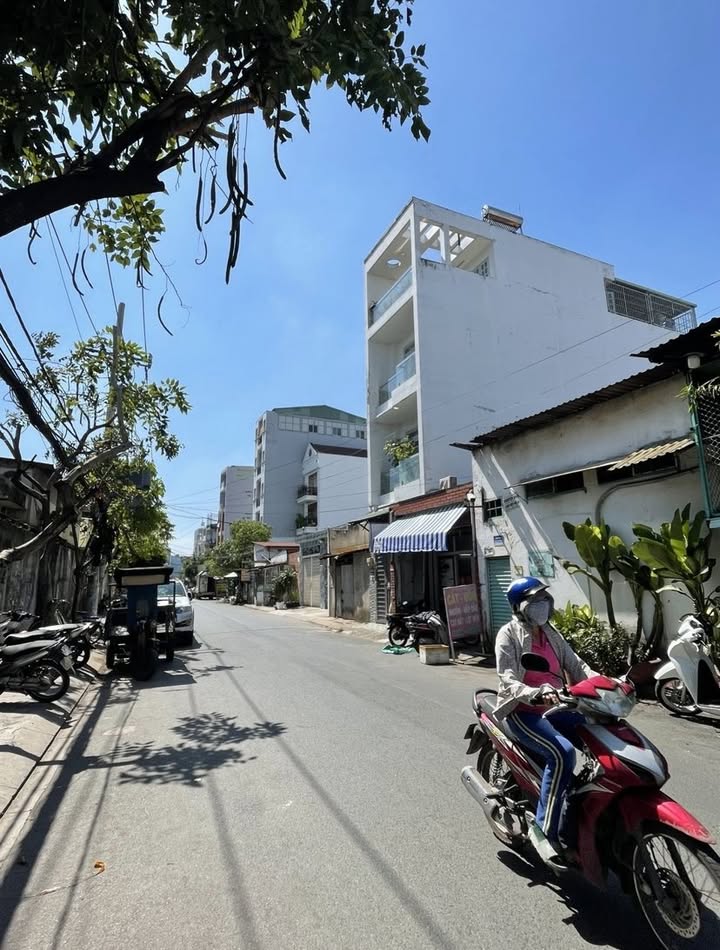 Nhà Mặt Tiền Kinh Doanh P.12, Gò Vấp - 75m² Ngang 20m - Giá 5.1 Tỷ