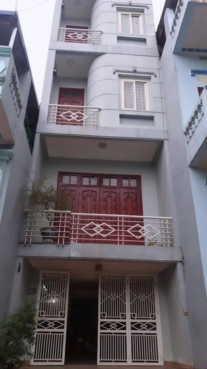 Nhà riêng Thái Nguyên 4 tầng 3PN - Vị trí đẹp, ô tô vào nhà!