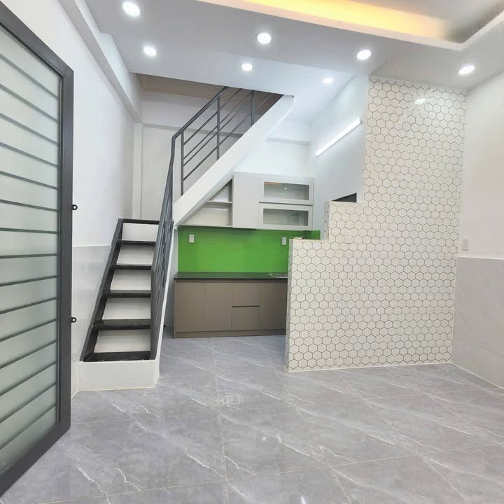 Nhà Bình Tân 19m² 2.48 Tỷ - Chính Chủ Bán, Tiềm Năng Nâng Tầng!