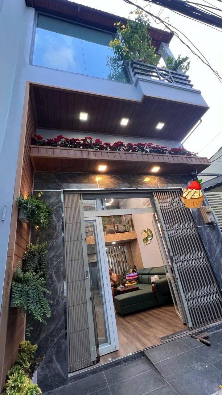 Nhà 3 Tầng Dương Bá Trạc Q8 - 5.3 Tỷ, Sát Quận 1, Sẵn Ở Ngay!