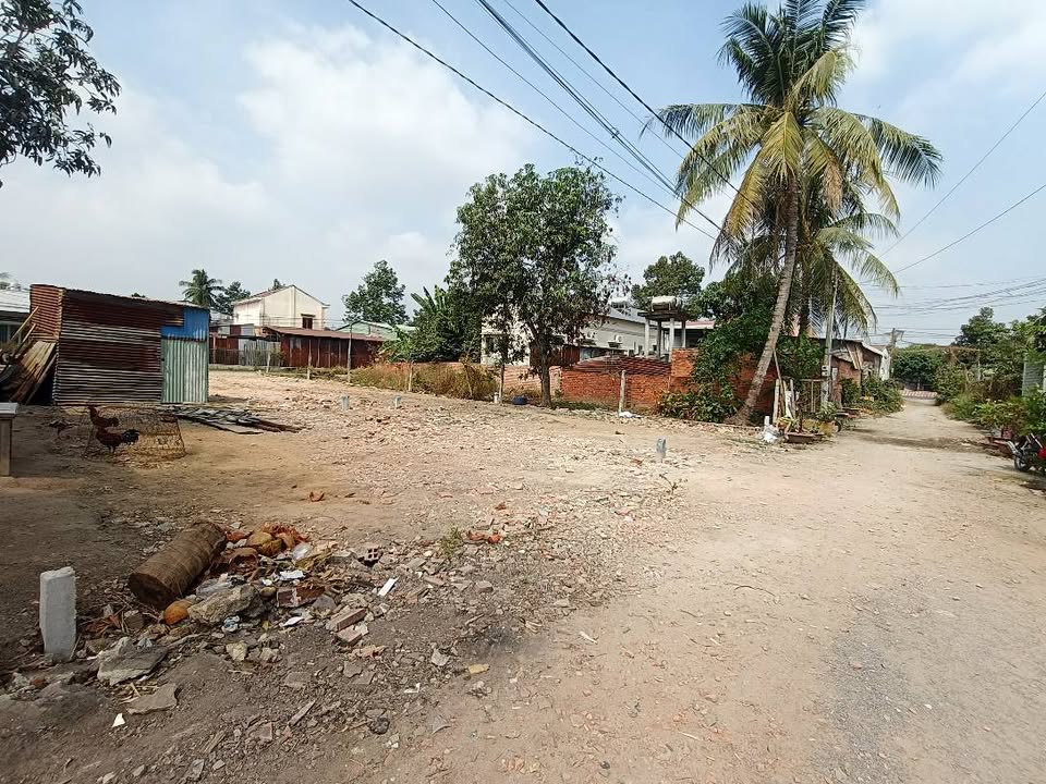 Đất Ninh An, Tây Ninh 67.7m² - Gần Chợ, Trường Học, Sổ Hồng Vuông Vắn