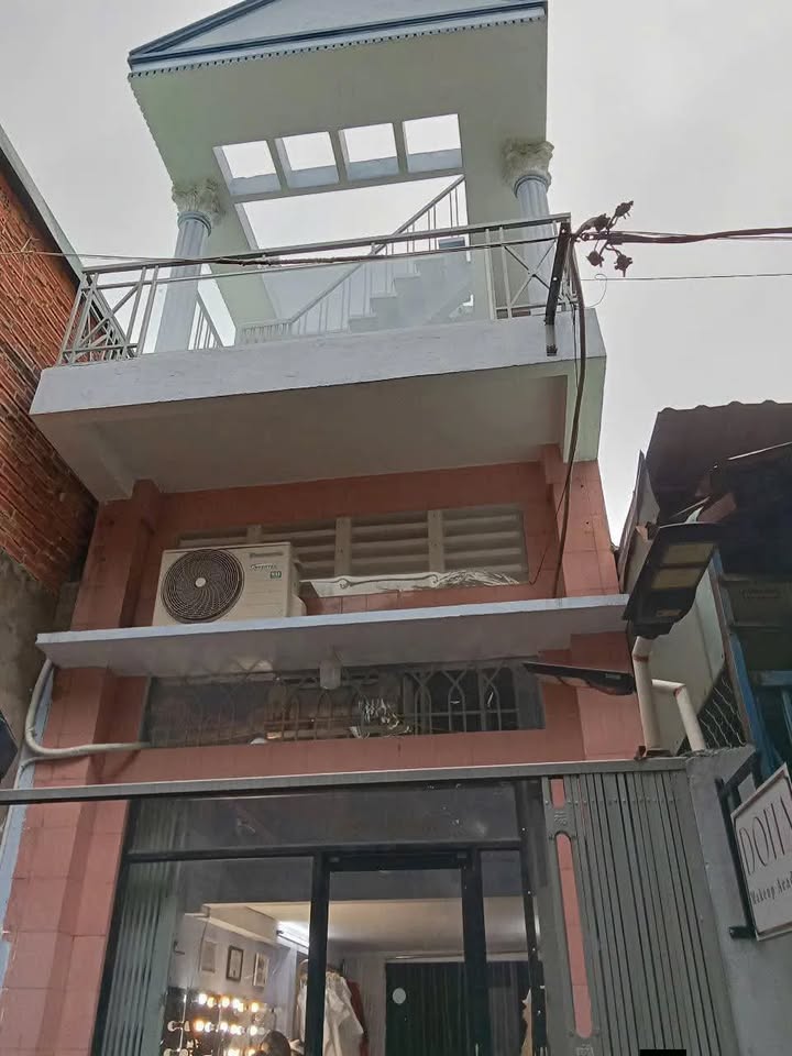 Nhà riêng Hoàng Xuân Hoành Tân Phú 91m² - Ô tô vào tận nhà!