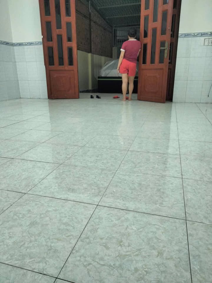 Cho thuê nhà cấp 4 KDC Tứ Hải 100m² giá 6 triệu - Sẵn sàng ở ngay!