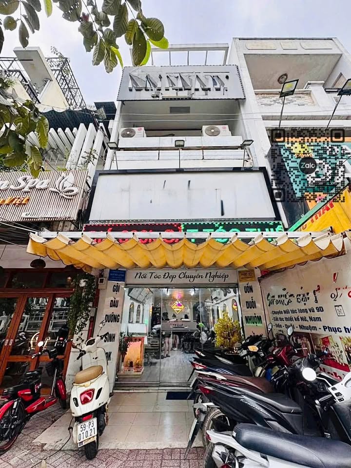 Nhà Mặt Tiền Kinh Doanh Quận 6 - 72m² - Dòng Tiền 300 Triệu/Tháng - Chính Chủ Bán Gấp