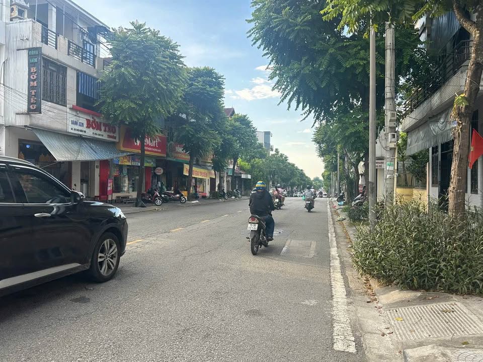 Nhà Mặt Tiền Điện Biên Phủ, Huế - Ngang 8.4m, 2 Tầng Kiên Cố, Giá 1.99 Tỷ