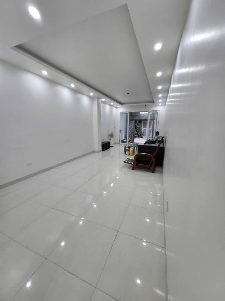 Mặt bằng tầng 1 Tây Kết, Hai Bà Trưng 85m² - Kinh doanh đắc địa, 2 ô tô tránh