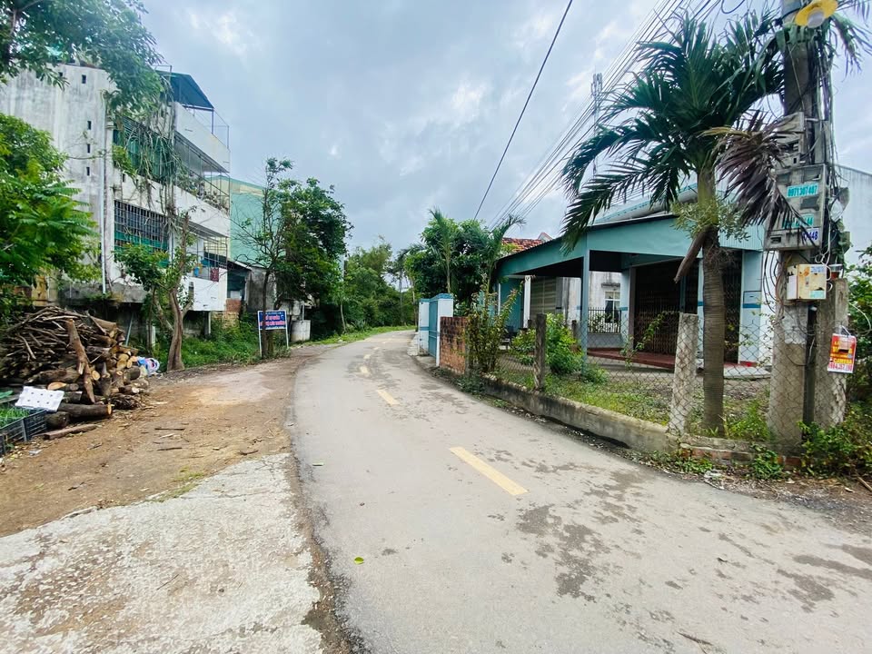 Đất nền Tuy Phước 83m² giá 600 triệu - Lô góc 2 mặt tiền cực đẹp!