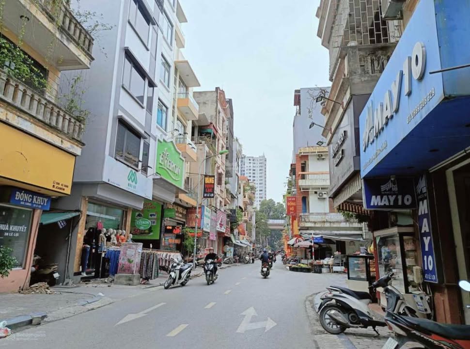 Nhà phố Lê Lợi, Hà Đông 75m² - Mặt tiền kinh doanh đắc địa!