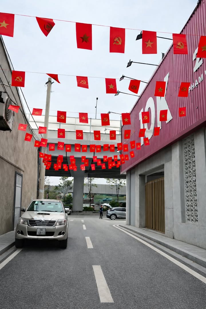 Nhà phố Ngoại Giao Đoàn 82m² - Đầu tư sinh lời, vị trí đắc địa!