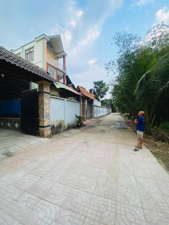 Nhà riêng Bình Nhâm 175m² - Sân đậu ô tô 7 chỗ, giá 4.2 tỷ!