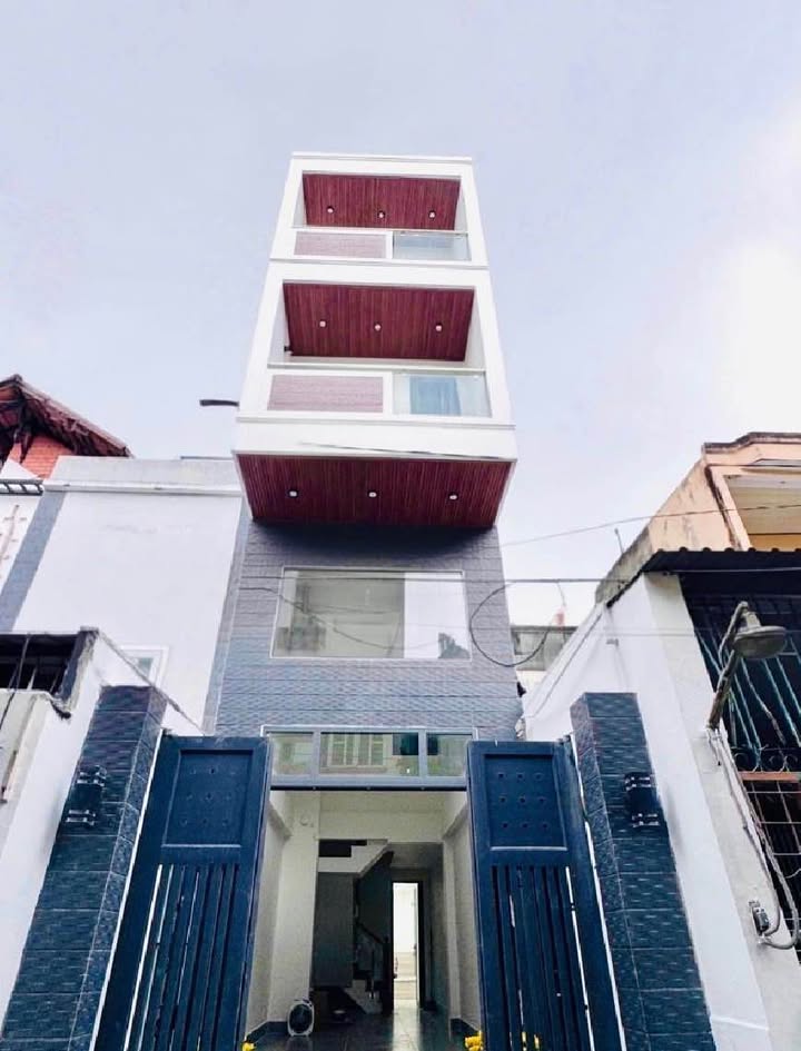 Nhà Bình Thạnh 220m² - Ô tô vào nhà, Dòng tiền 300tr/năm!