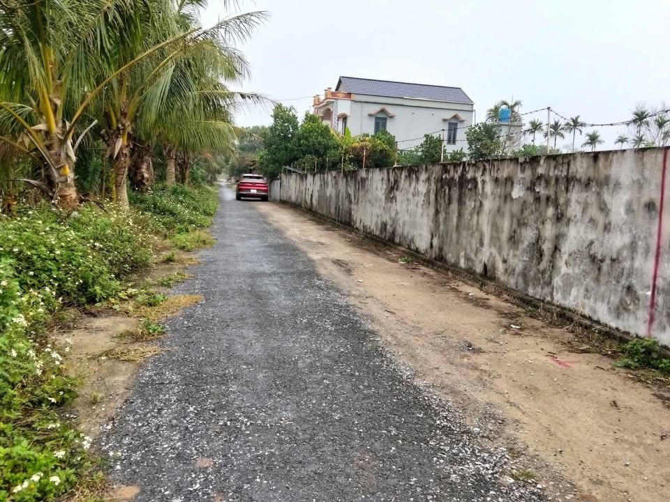 Đất nền Ba Vì 200m² giá 900 triệu - Sổ đỏ chính chủ!