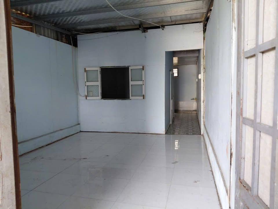 Cho thuê nhà nguyên căn Hóc Môn 72m² - Xe tải đậu ngày đêm, giá 5 triệu