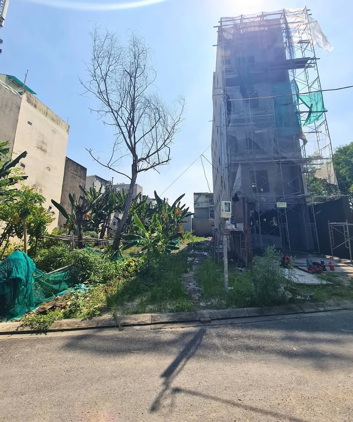 Đất nền 200m² Đường 197 Hoàng Hữu Nam, Q9 - Xây dựng tự do!