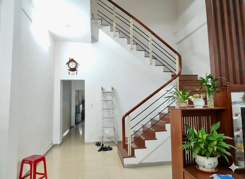 Nhà Phố Trần Kế Xương 137m² 24 Tỷ - Đầu Tư Sinh Lời Vượt Trội!