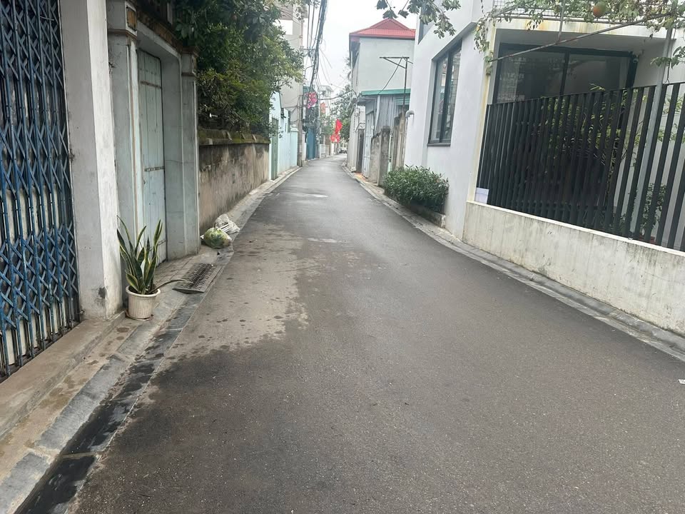 Đất nền Đông Anh 50m² sổ đỏ, ô tô vào đất, giá 3.x tỷ