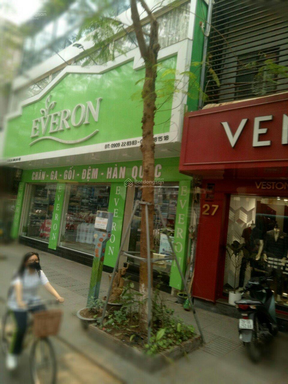 Nhà Mặt Phố Phạm Văn Đồng 120m² - Mặt tiền kinh doanh đắc địa!