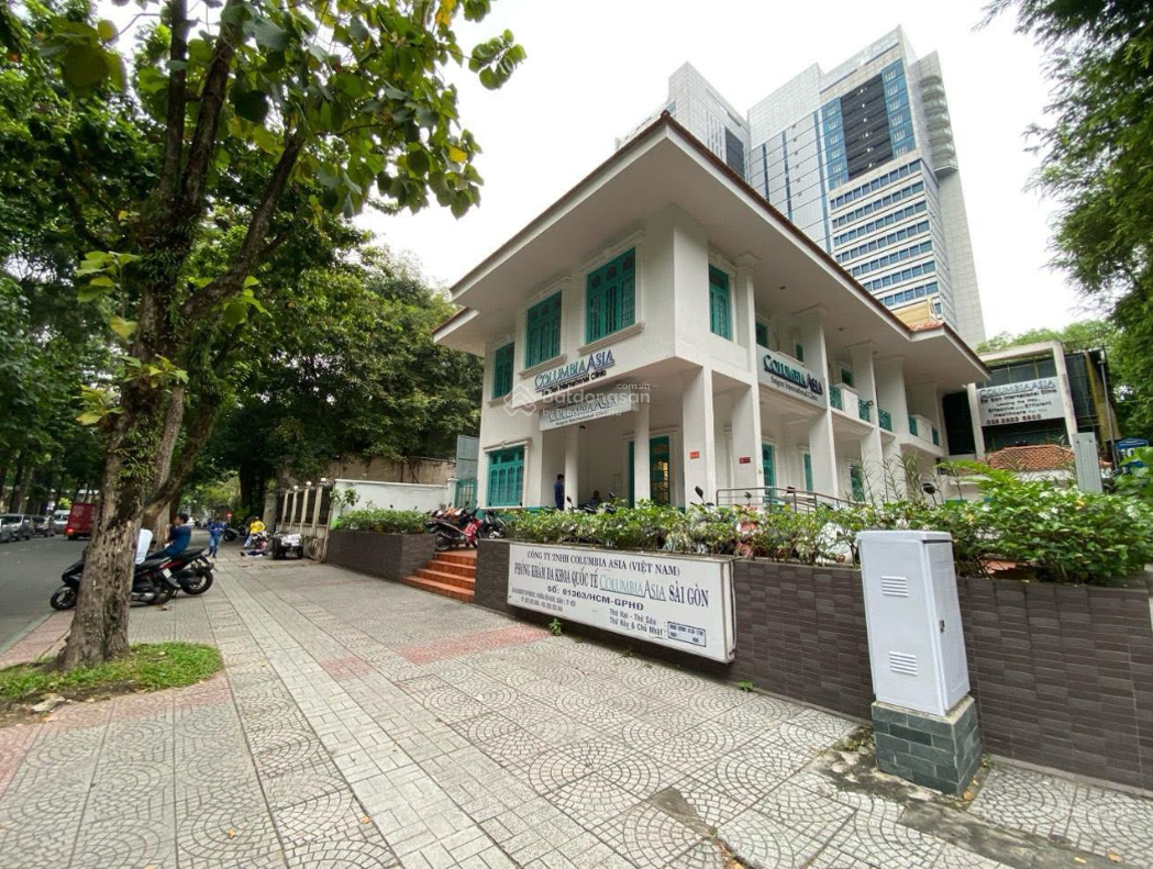 Cho thuê biệt thự cổ 560m² Quận 1, góc 2 mặt tiền - Kinh doanh đắc lợi
