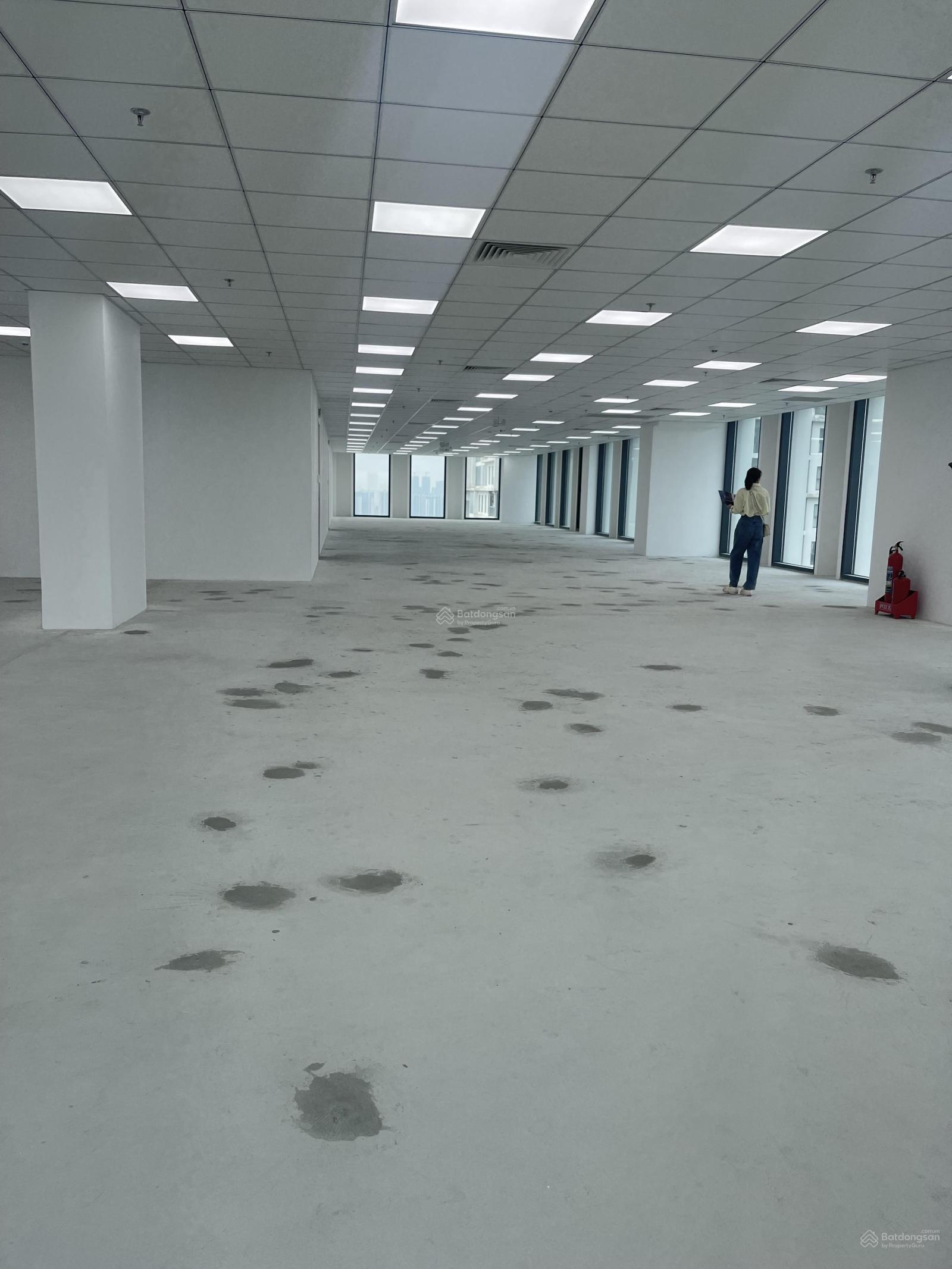 Cho thuê văn phòng hạng B The West 265 Cầu Giấy - 200m², giá hấp dẫn