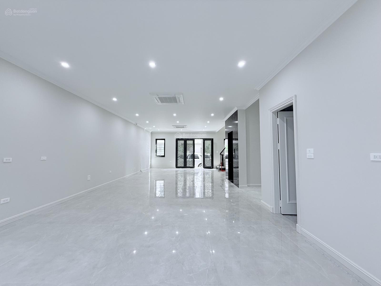 Nhà 5 Tầng Thang Máy MT 7m Nguyễn Xuân Khoát, Bắc Từ Liêm - 45 Triệu