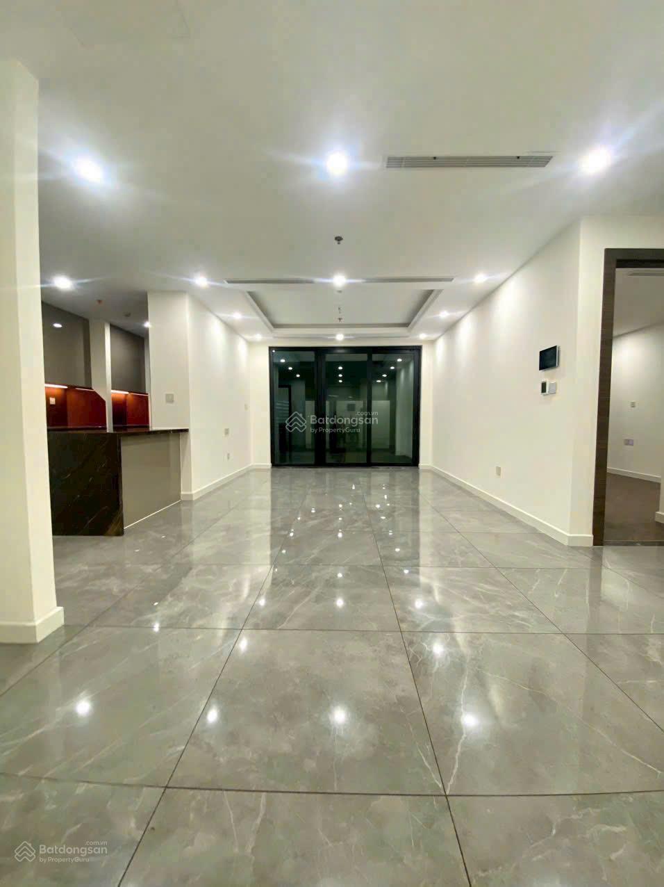 Cho thuê căn hộ 132m² Quận 7 - 2PN + Phòng làm việc - Giá 15 triệu/tháng