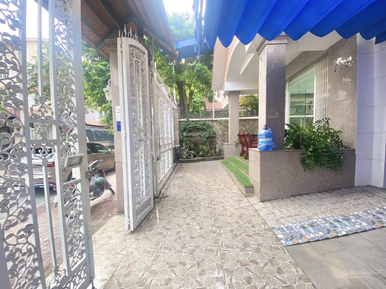 Biệt thự KDC Trung Sơn 250m² giá 47 triệu - Có thang máy hiện đại