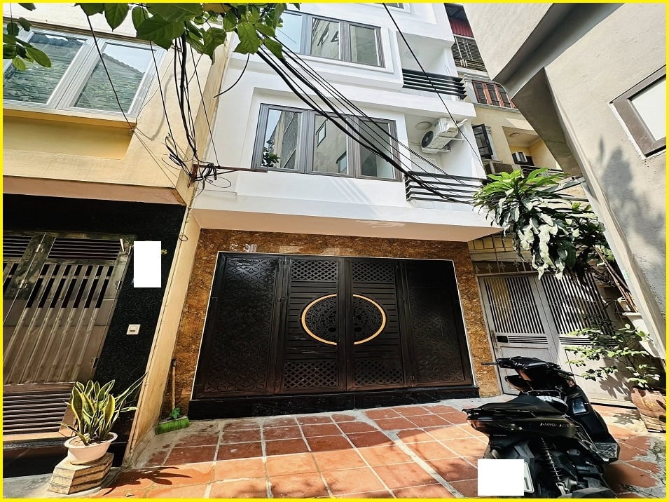 Nhà riêng Cầu Giấy 34m² giá 7.98 tỷ - Sẵn sàng ở ngay!