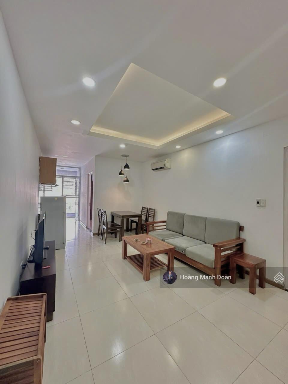 Cho Thuê Căn Hộ 2PN 70m² View Sáng, Full Nội Thất - Ngay Phan Xích Long, Phú Nhuận