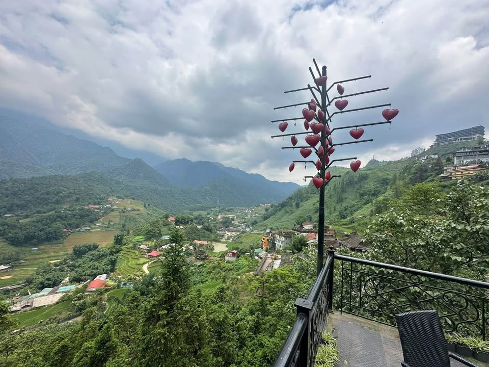 Bán đất mặt tiền Bản Cát Cát Sa Pa 1200m² - Vị trí kinh doanh vàng