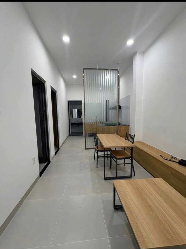Cho thuê nhà mặt tiền Hòa Cường Nam, Hải Châu - 75m², 7.5 triệu/tháng